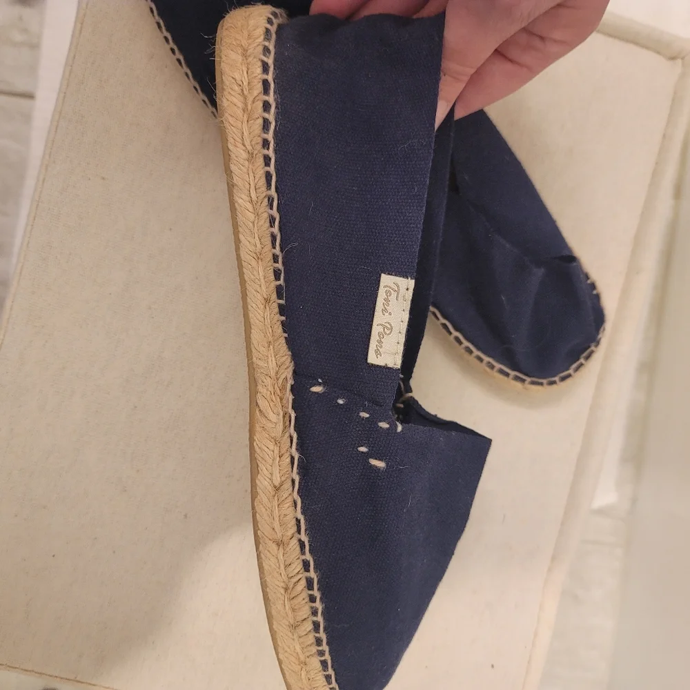 Classic Navy Espadrille Flats - Women's Canvas Slip-On